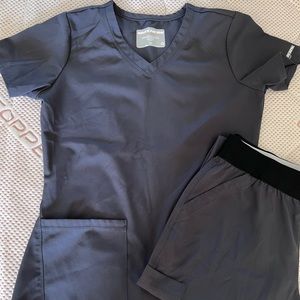 Skechers by Barco Scrub Set